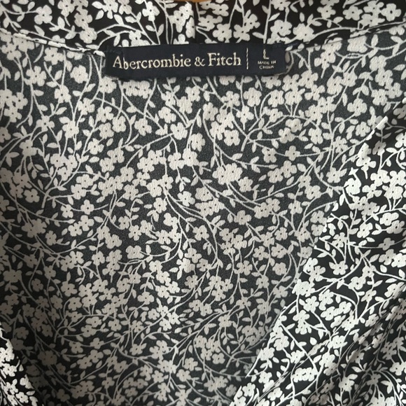 Abercombie blouse body suit / size large - Picture 4 of 4